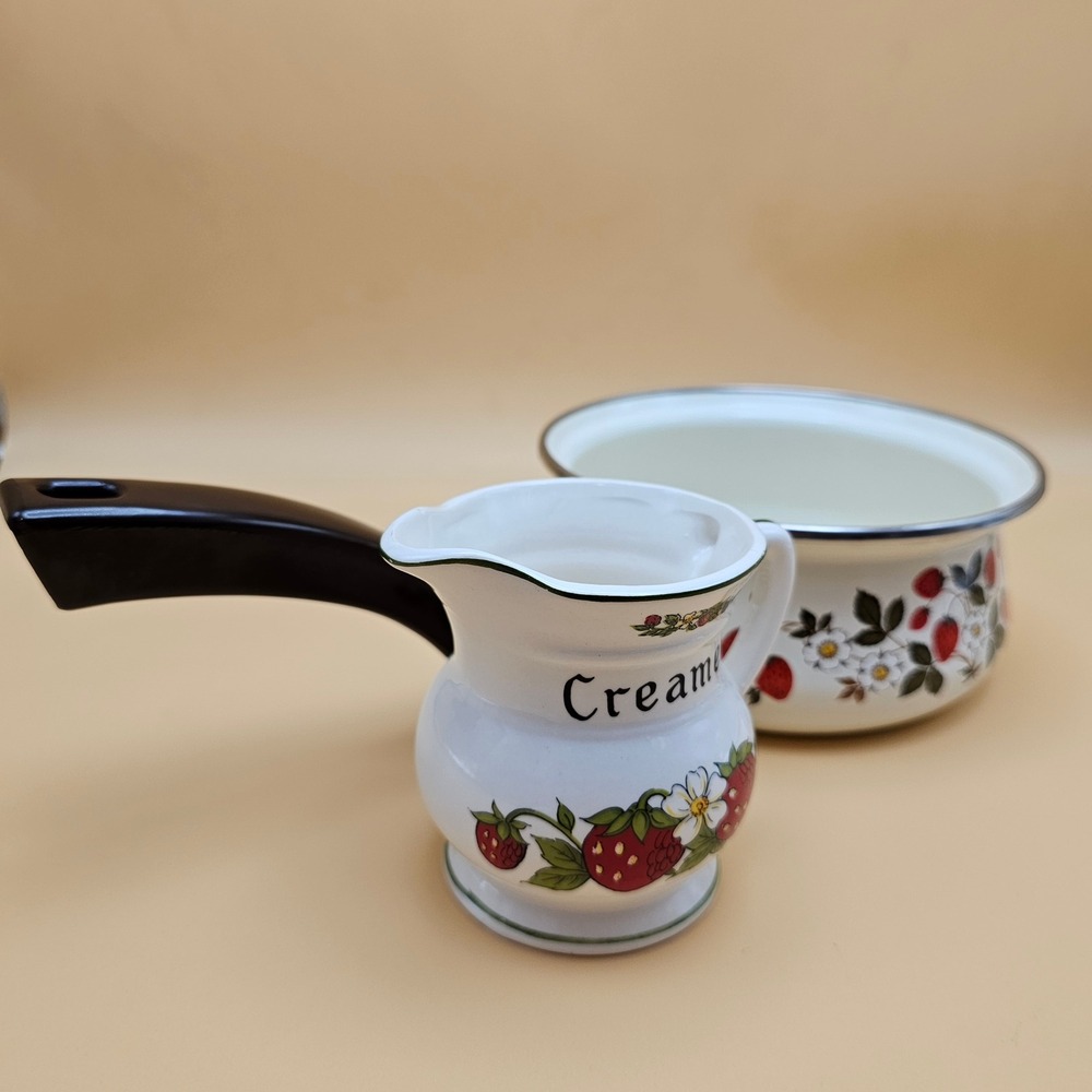 Sheffield Strawberries n Cream Enamel Saucepan‎ Pot with Creamer Pitcher Set